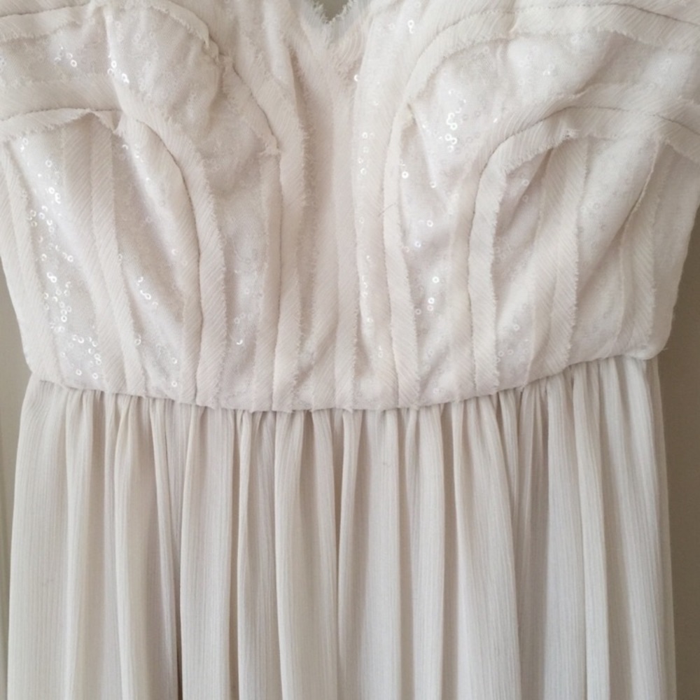 Sale-BCBG Paris Strapless Champagne Prom Dress